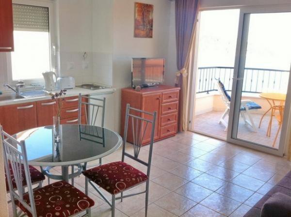 Apartments By The Sea Razanj, Rogoznica - 11347 Rogoznica (Sibenik-Knin) Quarto foto